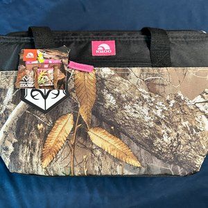 Pink and Camo Igloo Lunch Bag